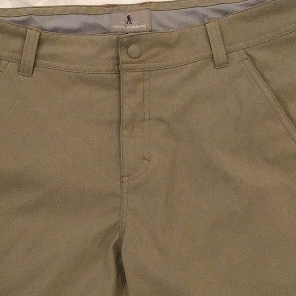 Royal Robbins Khaki Colored Shorts Size 12 - Picture 2 of 4